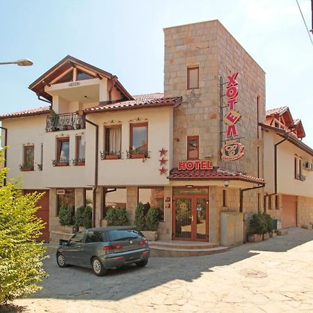 Family Hotel Silvestar Veliko Tarnovo Extérieur photo