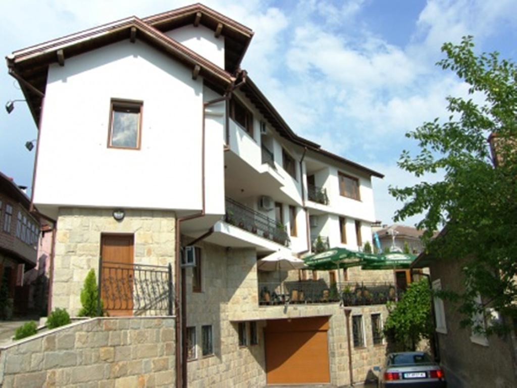 Family Hotel Silvestar Veliko Tarnovo Extérieur photo