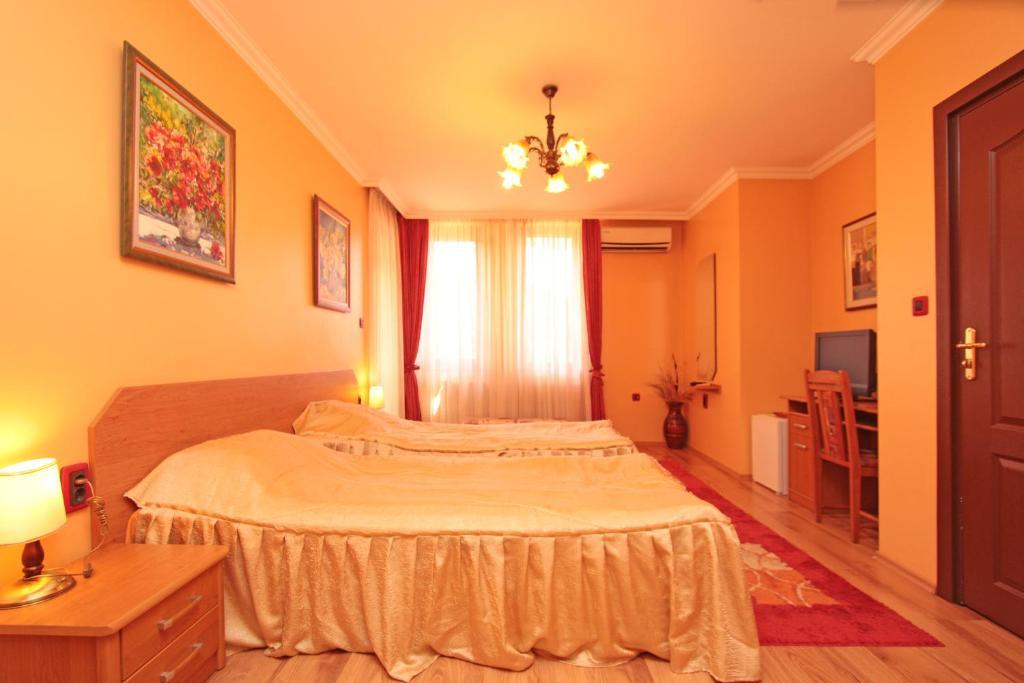 Family Hotel Silvestar Veliko Tarnovo Extérieur photo